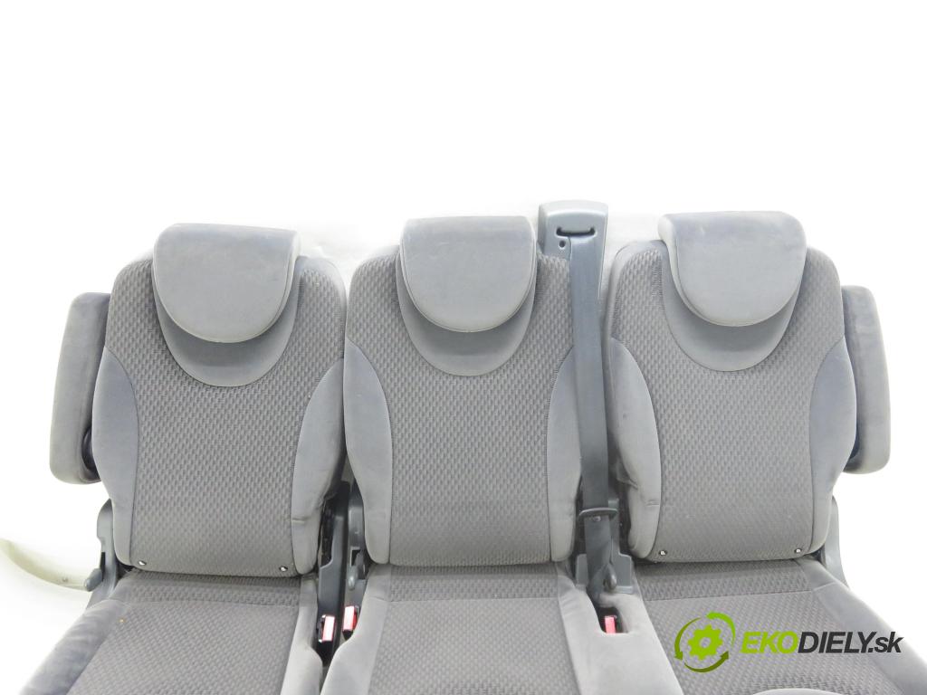 FIAT SCUDO (270_, 272_) BUS 2010 100,00 2.0 D Multijet - RHR 1997,00 Sedadlo 2 rad STREDNÝ: