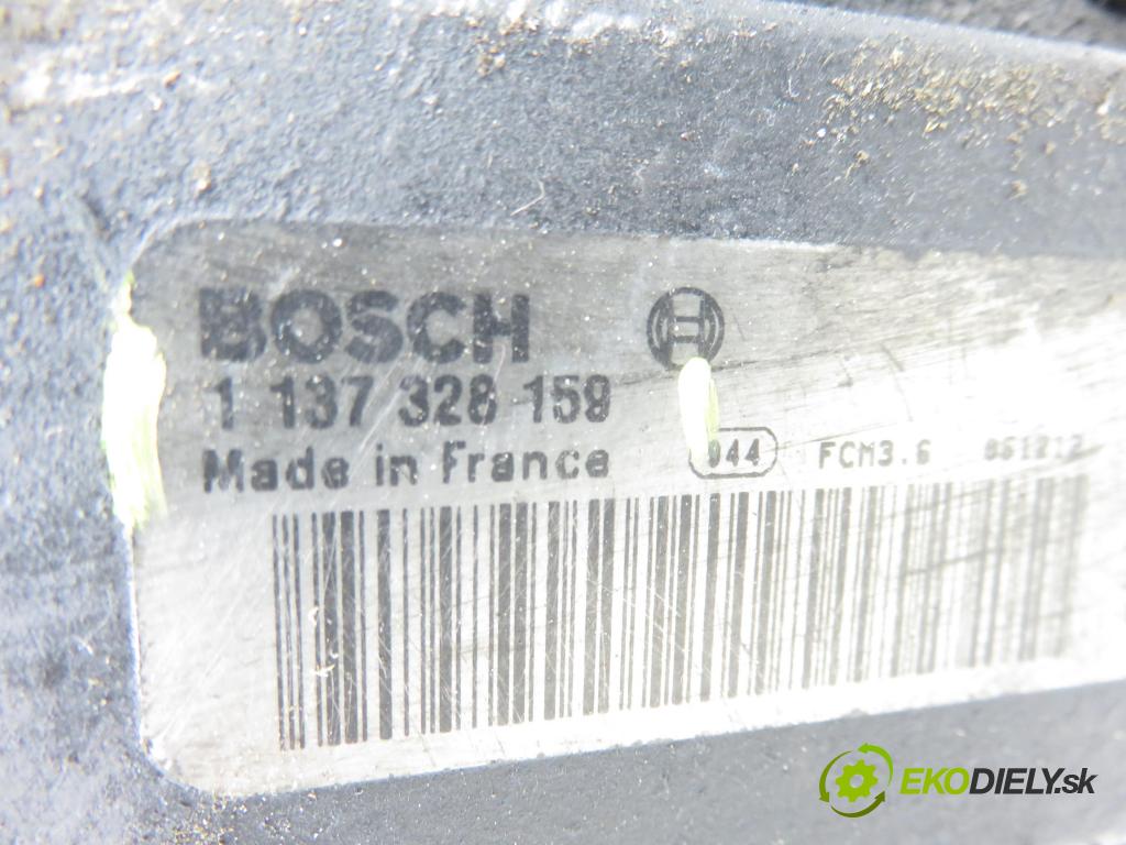 AUDI A6 (4F2, C6) SEDAN 2004 165,00 3.0 TDI quattro - BMK 2967,00 Ventilátor chladič klíma/voda 1137328159