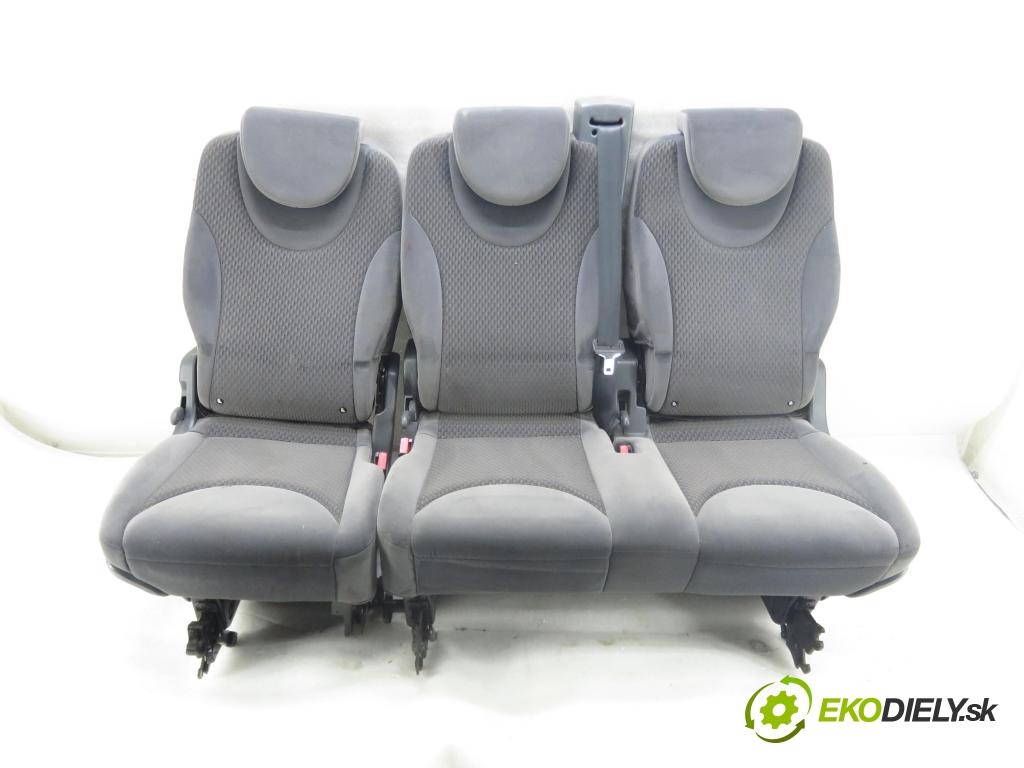 FIAT SCUDO (270_, 272_) BUS 2010 100,00 2.0 D Multijet - RHR 1997,00 Sedadlá, sedačky Sedadlo
