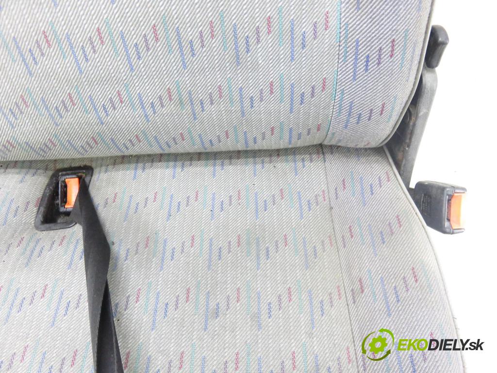 VW TRANSPORTER IV Autobus (70XB, 70XC, 7DB, 7DW, 7DK) BUS 1996 50,00 1.9 TD - ABL 1896,00 sedadlo CESTUJÍCÍ/PP