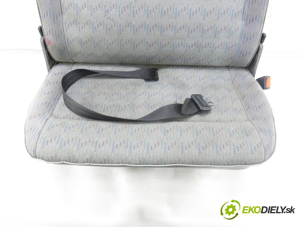 VW TRANSPORTER IV Autobus (70XB, 70XC, 7DB, 7DW, 7DK) BUS 1996 50,00 1.9 TD - ABL 1896,00 sedadlo CESTUJÍCÍ/PP
