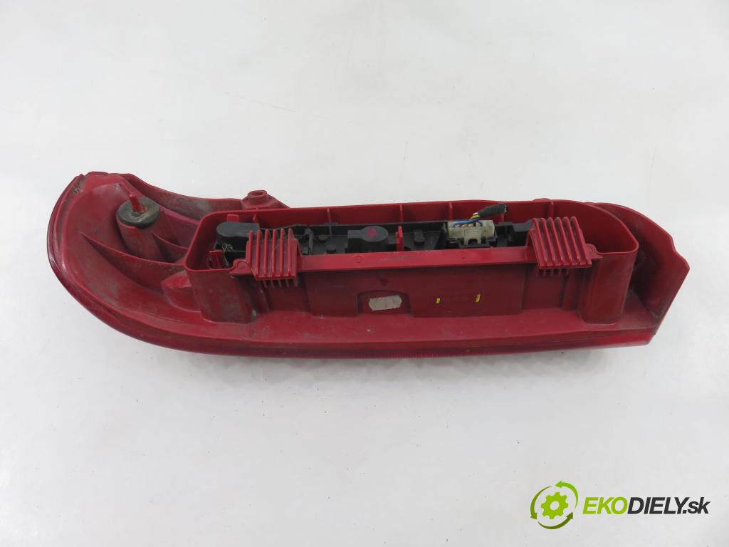 FIAT SEICENTO / 600 (187_) HB 1999 29,00 0.9 (187AXA, 187AXA1A) - 1170 A1.046 899,00 Svetlo pravé zadné 39660748