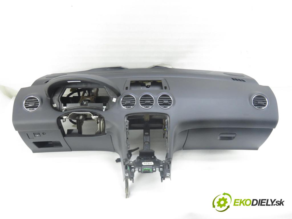 PEUGEOT 308 (4A_, 4C_) HB 2012 0,00 1.6 HDi - 9HR (DV6C) 1560,00 palubovka