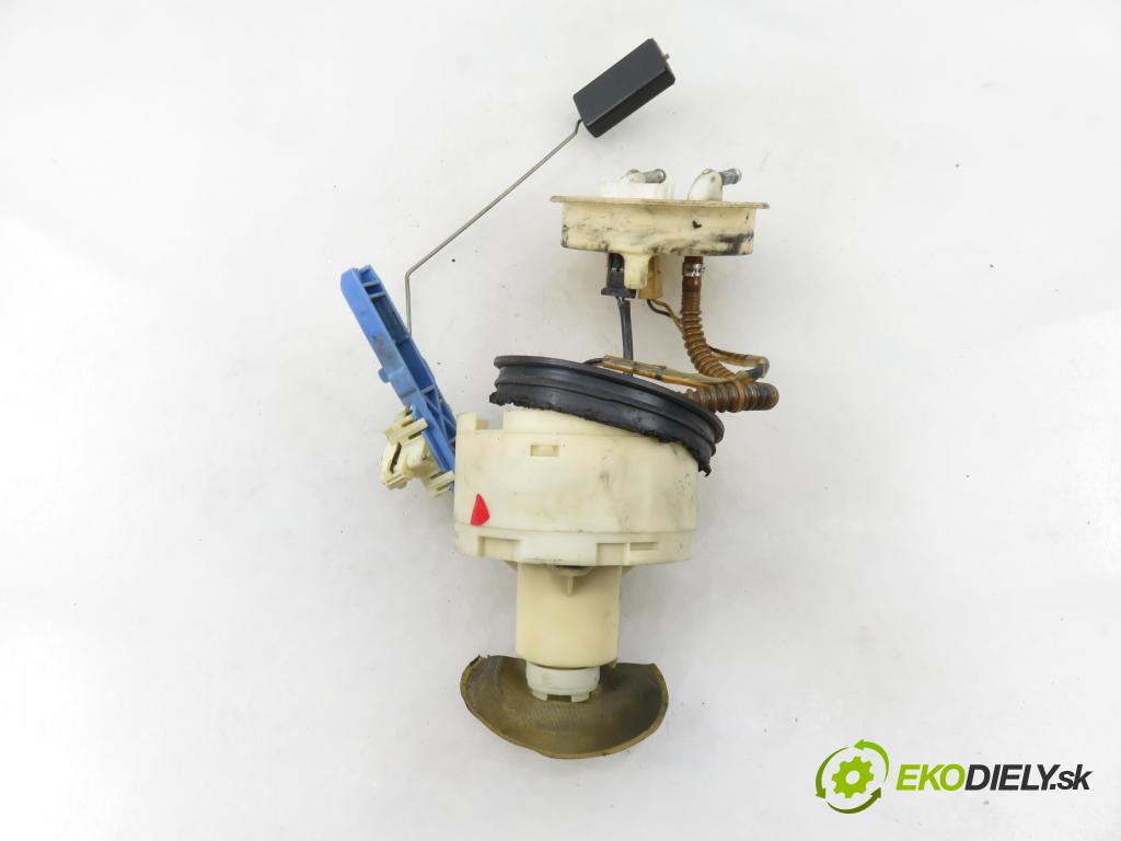 VW PASSAT B5 Variant (3B5) KOMBI 1997 74,00 1.6 - ADP 1595,00 pumpa paliva 8E0906087D