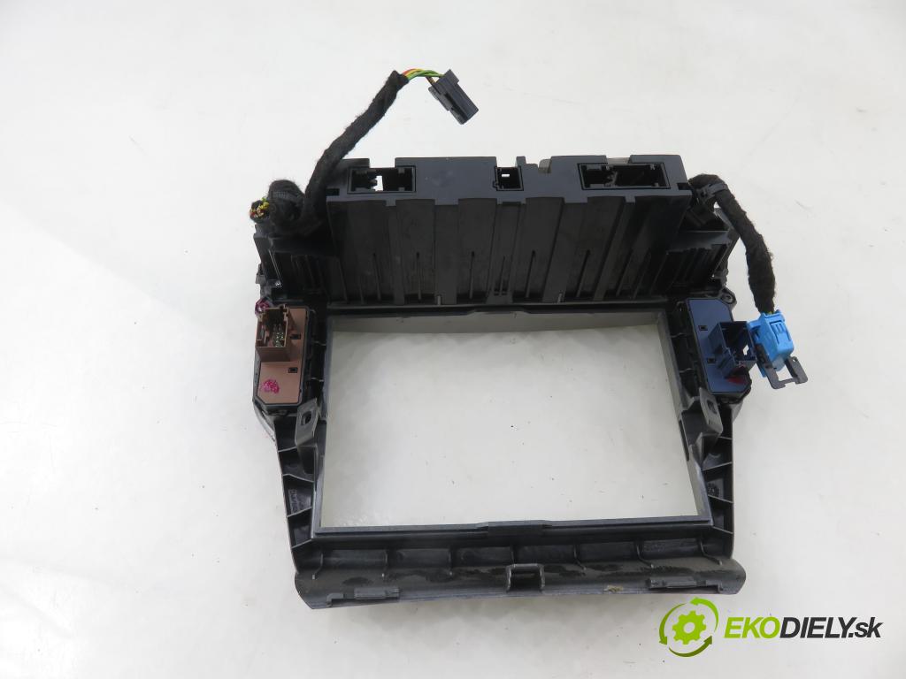 CITROEN C5 III Break (RW_) KOMBI 2010 177,00 3.0 HDi 240 - DT20C 2993,00 Panel topení KLIMATRONIK 96715288CL