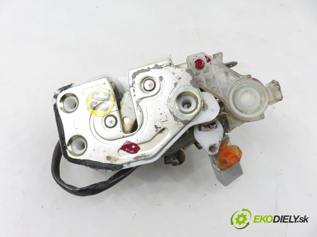 HONDA CIVIC VI Hatchback (EJ, EK) HB 1999 55,00 1.4 i (EJ9) - D14Z1 1396,00 zámok