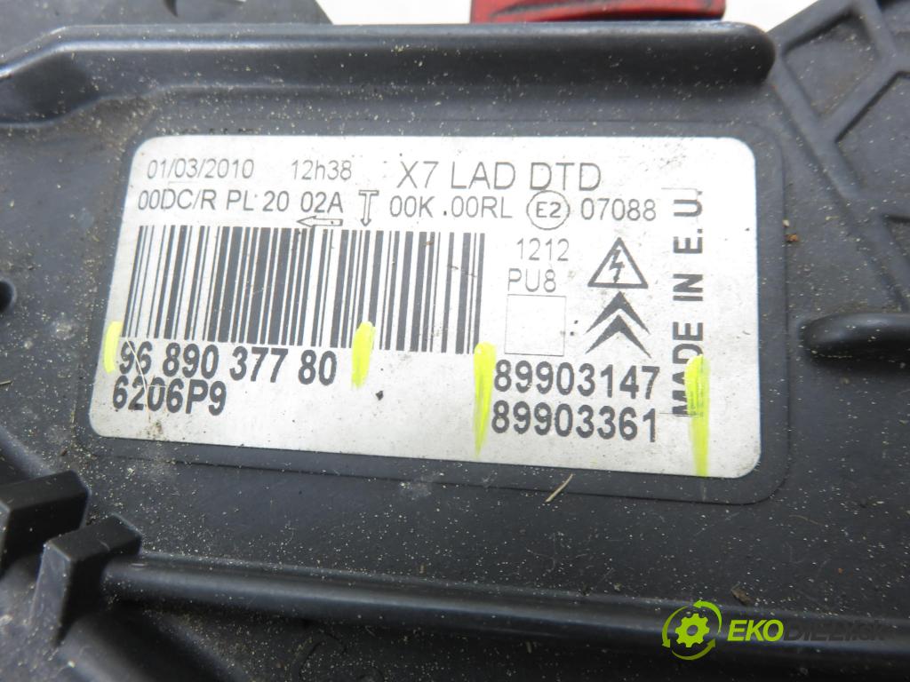 CITROEN C5 III Break (RW_) KOMBI 2010 177,00 3.0 HDi 240 - DT20C 2993,00 světlo PP 9689037780 ; 89903147 ; 89903361
