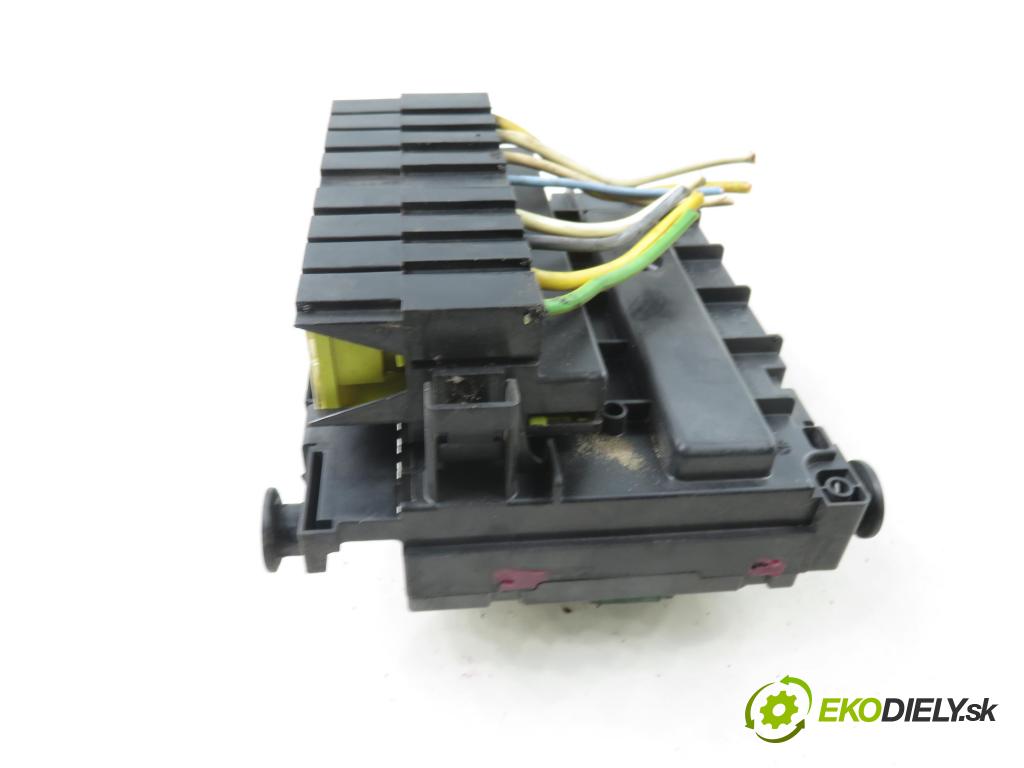 CITROEN C5 III Break (RW_) KOMBI 2010 177,00 3.0 HDi 240 - DT20C 2993,00 MODUL BSM 9675877980 ; S17345619