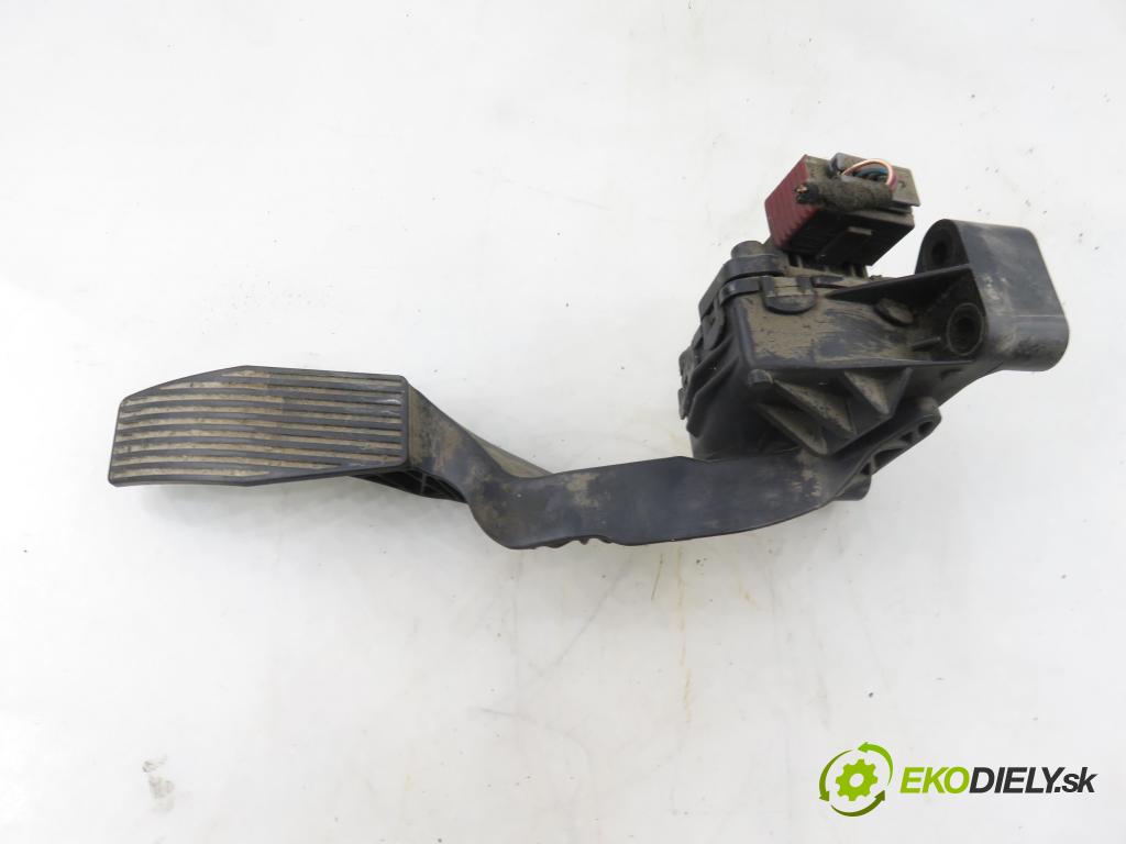 OPEL ZAFIRA A Nadwozie Wielkopojemne (MPV) (T98)  MINIVAN 2003 74,00 2.0 DTI 16V 101 - Y 20 DTH 1995,00 potenciometr plynového pedálu 9202341BT ; 6PV00811400 (Potenciometr plynového pedálu)