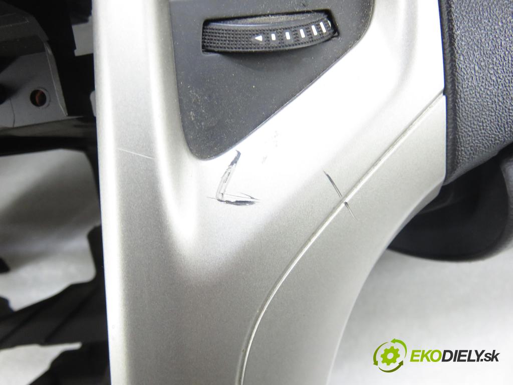 OPEL ASTRA J Sports Tourer (P10) KOMBI 2011 81,00 1.7 CDTI - A 17 DTJ 1686,00 palubovka