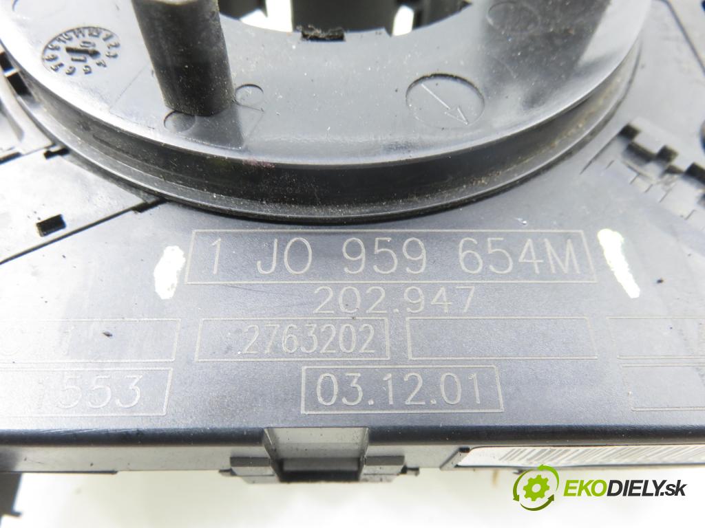 AUDI A6 Avant (4B5, C5) KOMBI 2002 125,00 2.4 quattro - BDV 2393,00 PÁSKA: air BAG 1J0959654M