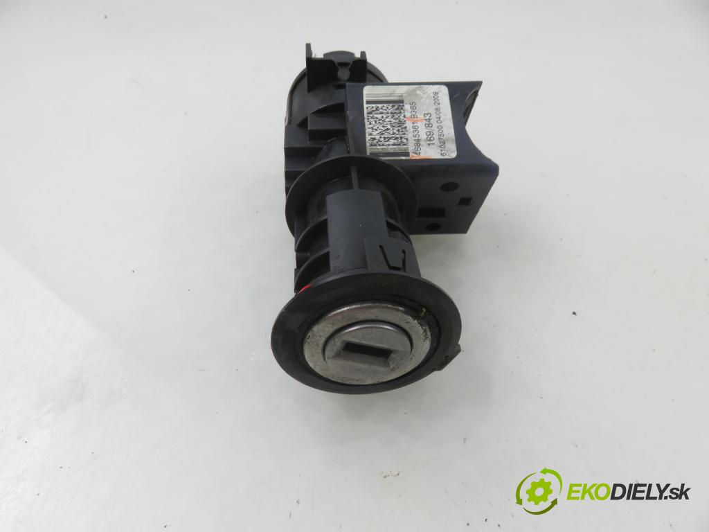 FIAT PANDA (169_) HB 2009 51,00 1.3 D Multijet - 188 A8.000 1248,00 spinačka 46845361 (Spínacia skrinka)
