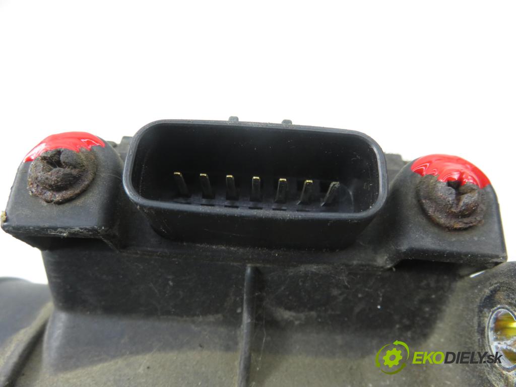 MITSUBISHI PAJERO PININ (H6_W, H7_W) TERENOWY 2000 88,00 1.8 GDI (H66W, H76W) - 4G93 (GDI) 1834,00 váha vzduchu vzduchu E5T08271