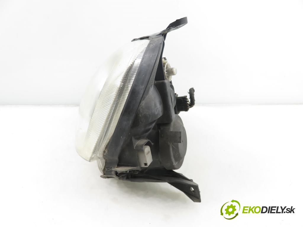 OPEL CORSA C (X01) HB 2001 48,00 1.7 DI - Y 17 DTL 1686,00 světlo LP 13115006