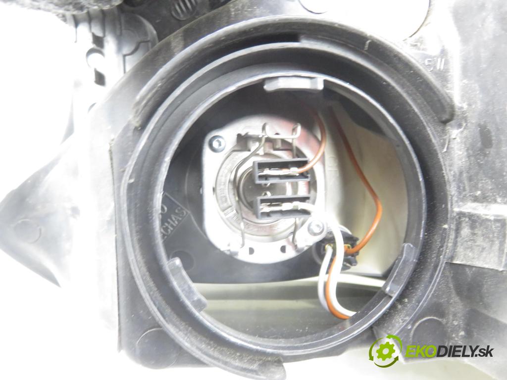 OPEL CORSA C (X01) HB 2001 48,00 1.7 DI - Y 17 DTL 1686,00 světlo PP 93173254