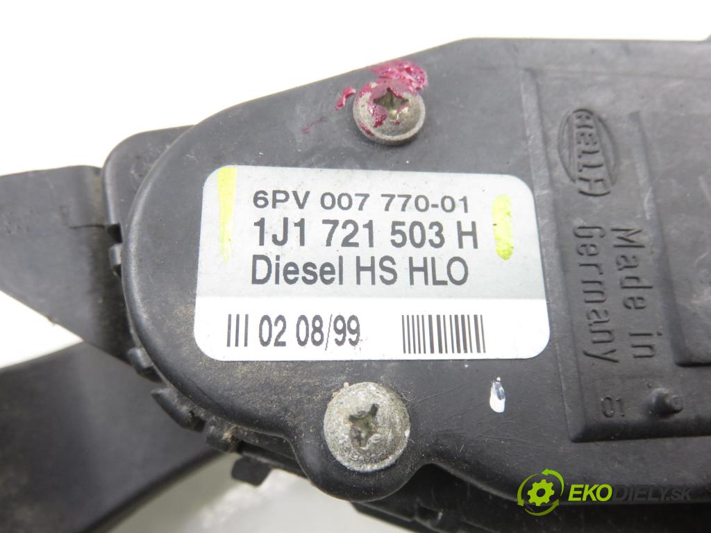 VW NEW BEETLE (9C1, 1C1) HB 1999 66,00 1.9 TDI 90 - ALH 1896,00 Potenciometer plynu 1J1721503H ; 6PV00777001 (Potenciometer plynového pedálu)