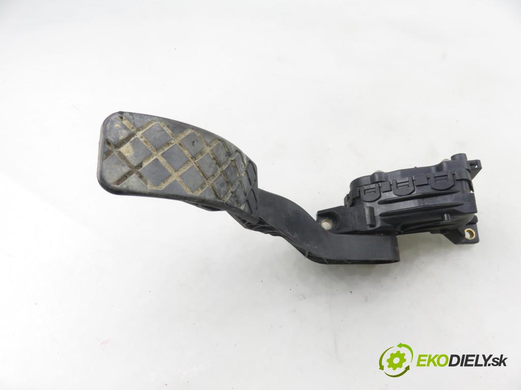 VW NEW BEETLE (9C1, 1C1) HB 1999 66,00 1.9 TDI 90 - ALH 1896,00 Potenciometer plynu 1J1721503H ; 6PV00777001 (Potenciometer plynového pedálu)