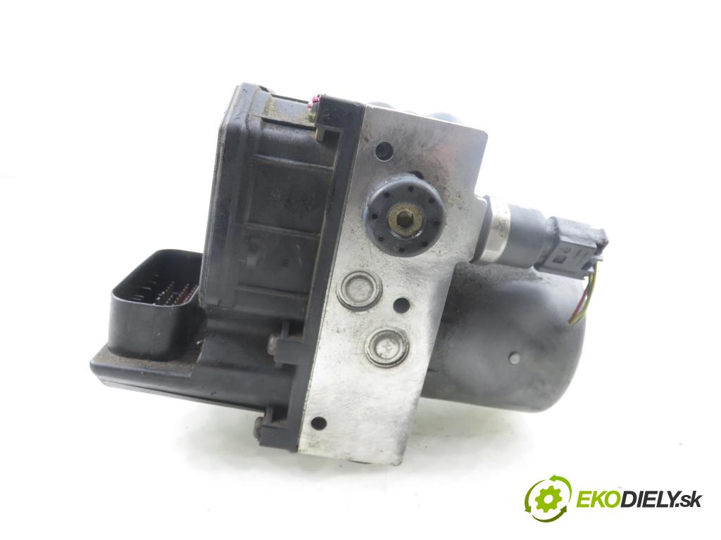 AUDI A6 Avant (4B5, C5) KOMBI 2002 125,00 2.4 quattro - BDV 2393,00 pumpa ABS 0265950054 ; 0265225121 ; 4B0614517H (Pumpa ABS)