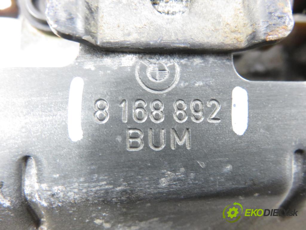 BMW 5 Touring (E39) KOMBI 2001 142,00 530 d - M57 D30 (306D1) 2926,00 zámok dverí kufor EL. 8168892