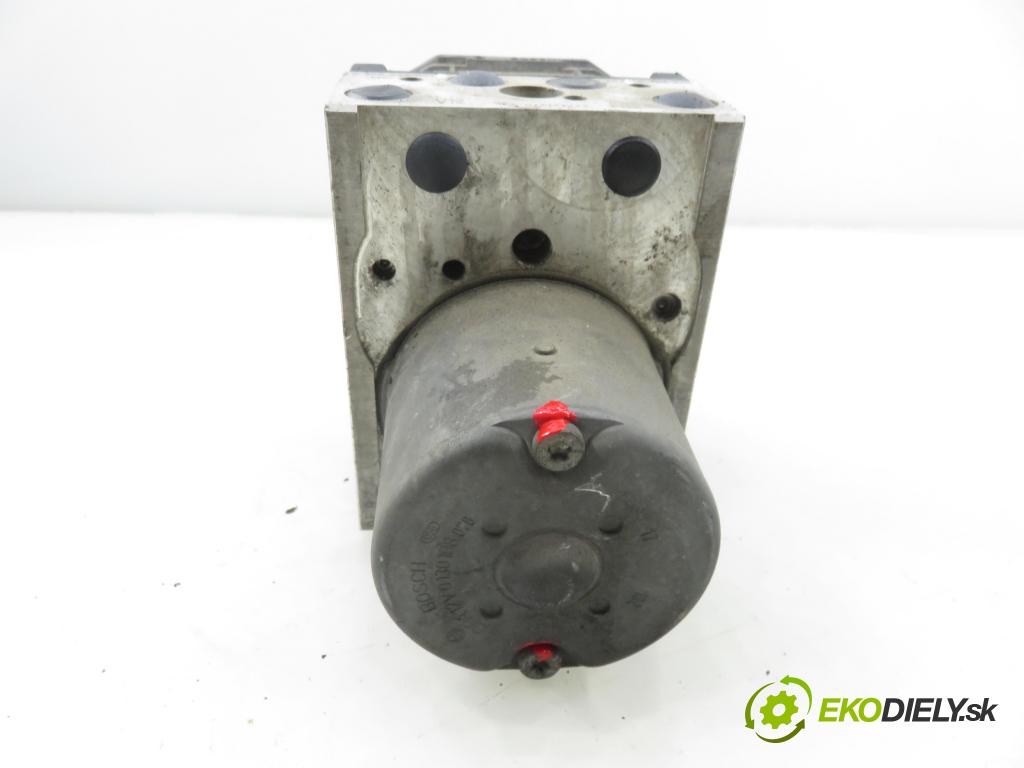 BMW 5 Touring (E39) KOMBI 2001 142,00 530 d - M57 D30 (306D1) 2926,00 pumpa ABS 0265900001 ; 0265223001 ; 6756340 (Pumpa ABS)