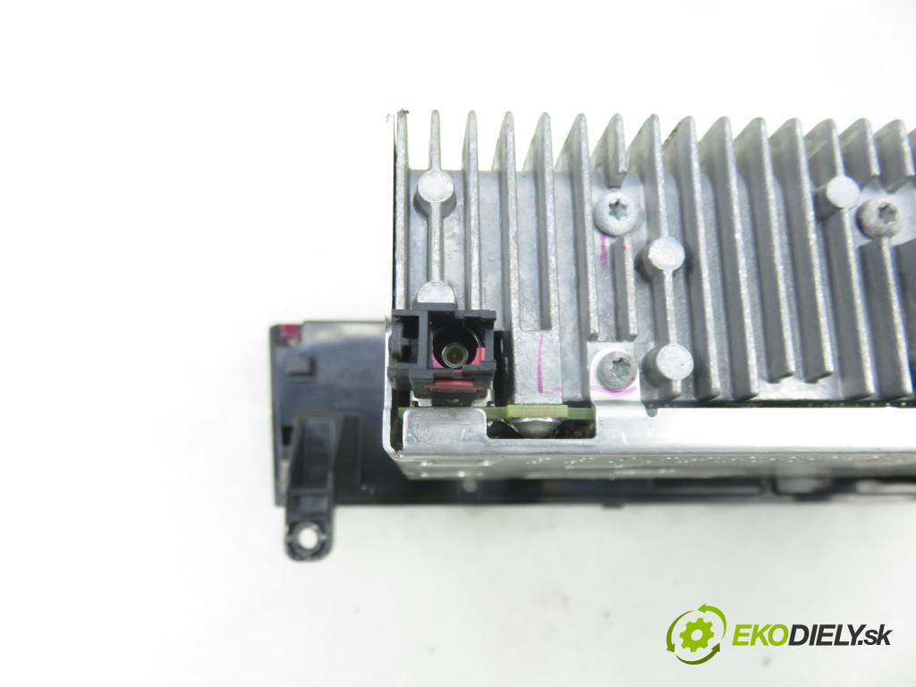 BMW 3 (E90) SEDAN 2006 95,00 318 i - N46 B20 B 1995,00 RADIO CD 6962296