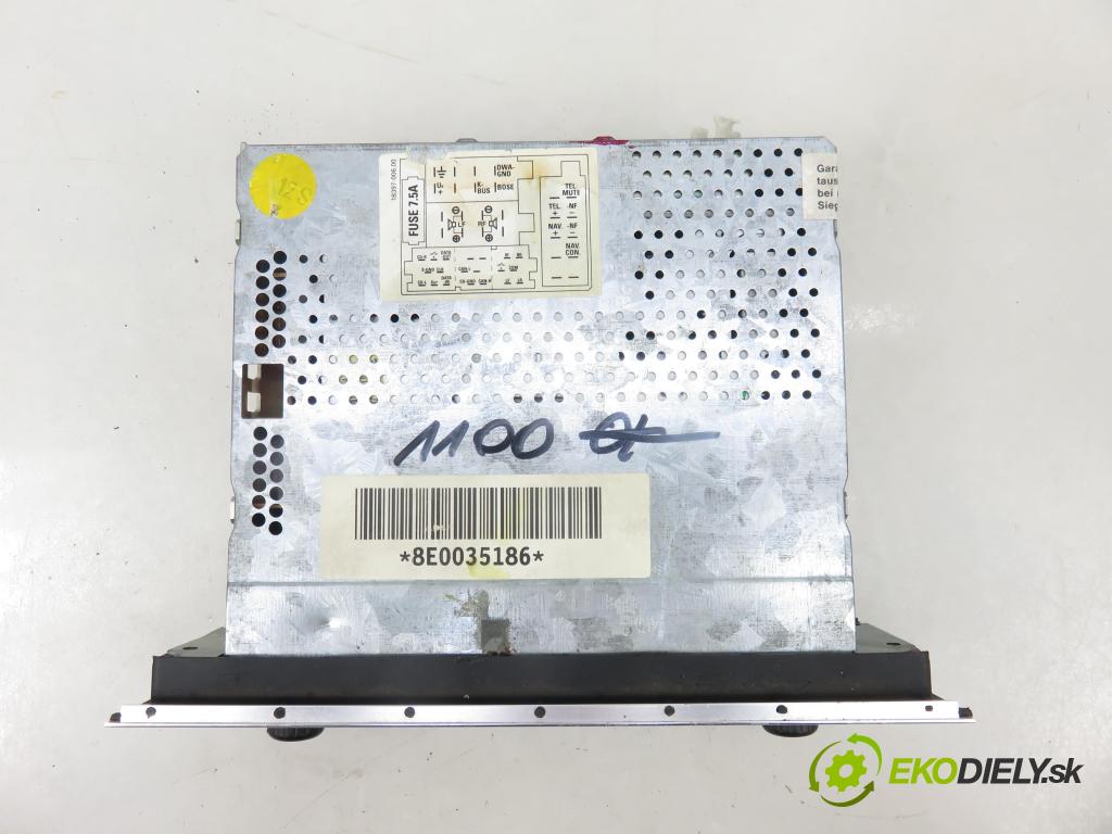 AUDI A4 (8E2, B6) SEDAN 2001 96,00 1.9 TDI PD 130 - AWX 1896,00 RADIO CD 8E0035186