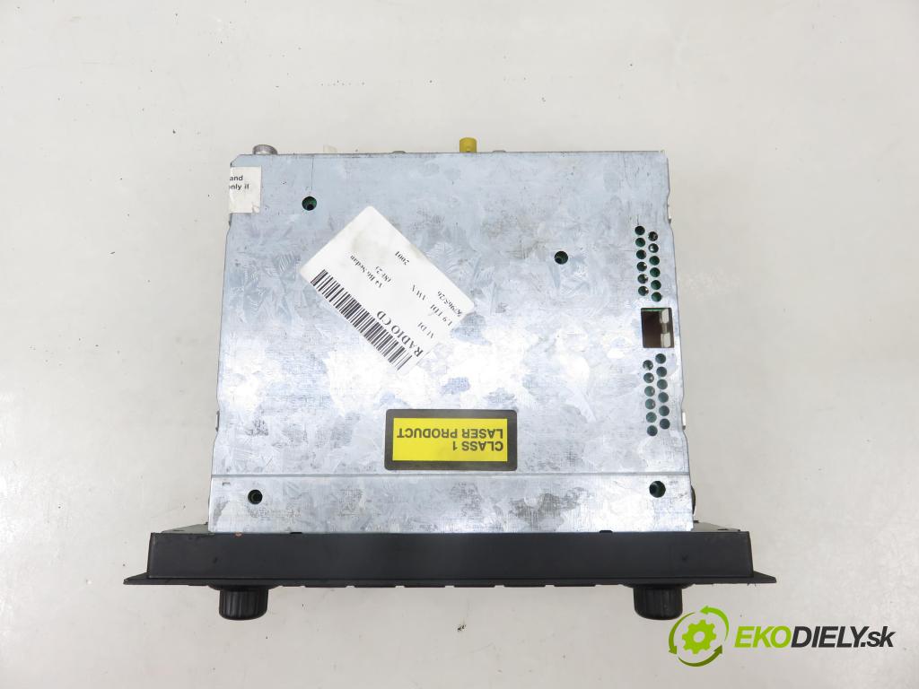 AUDI A4 (8E2, B6) SEDAN 2001 96,00 1.9 TDI PD 130 - AWX 1896,00 RADIO CD 8E0035186