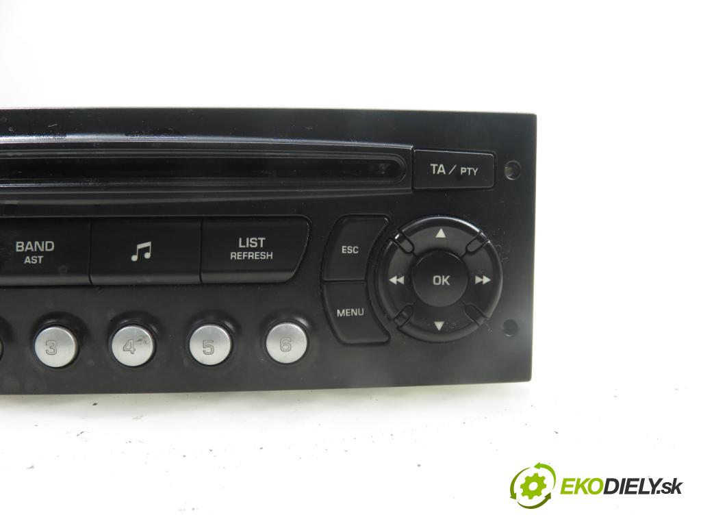 PEUGEOT 307 (3A/C) HB 2005 65,00 1.4 16V - KFU (ET3J4) 1360,00 RADIO CD 9659139977