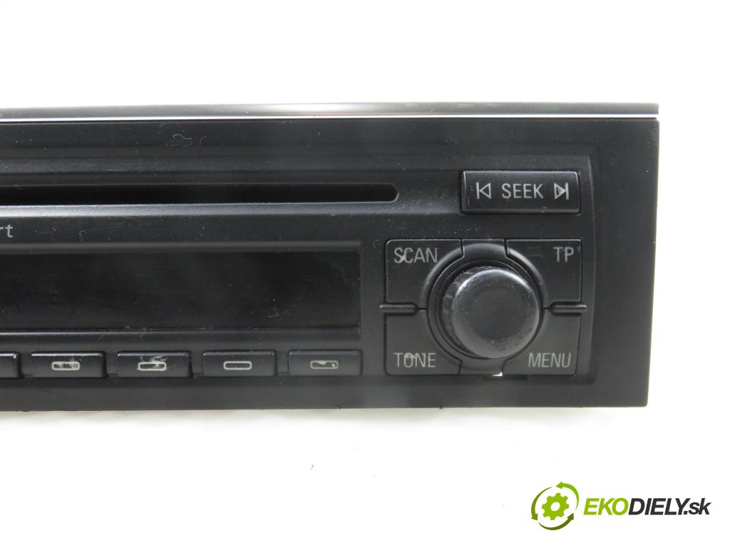 AUDI A4 (8E2, B6) SEDAN 2002 132,00 2.5 TDI V6 180 quattro - AKE 2496,00 RADIO CD 8E0035186