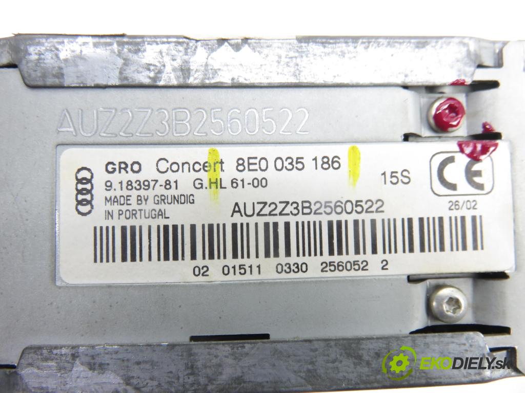 AUDI A4 (8E2, B6) SEDAN 2002 132,00 2.5 TDI V6 180 quattro - AKE 2496,00 RADIO CD 8E0035186