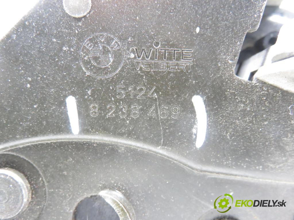 BMW 5 Touring (E39) KOMBI 2001 142,00 530 d - M57 D30 (306D1) 2926,00 zámok okna dveří zadní část 8238469 ; 8384069