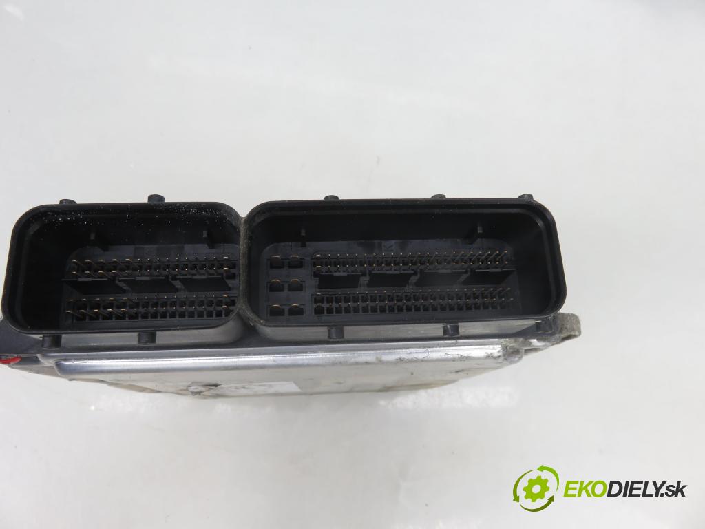 AUDI A3 (8P1) HB 2003 77,00 1.9 TDI PD 105 - BKC 1896,00 řídící jednotka motora 0281011832 ; 03G906016CC