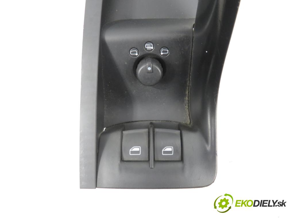 AUDI A3 (8P1) HB 2003 77,00 1.9 TDI PD 105 - BKC 1896,00 Panel ovládania okien 8Z0959851E