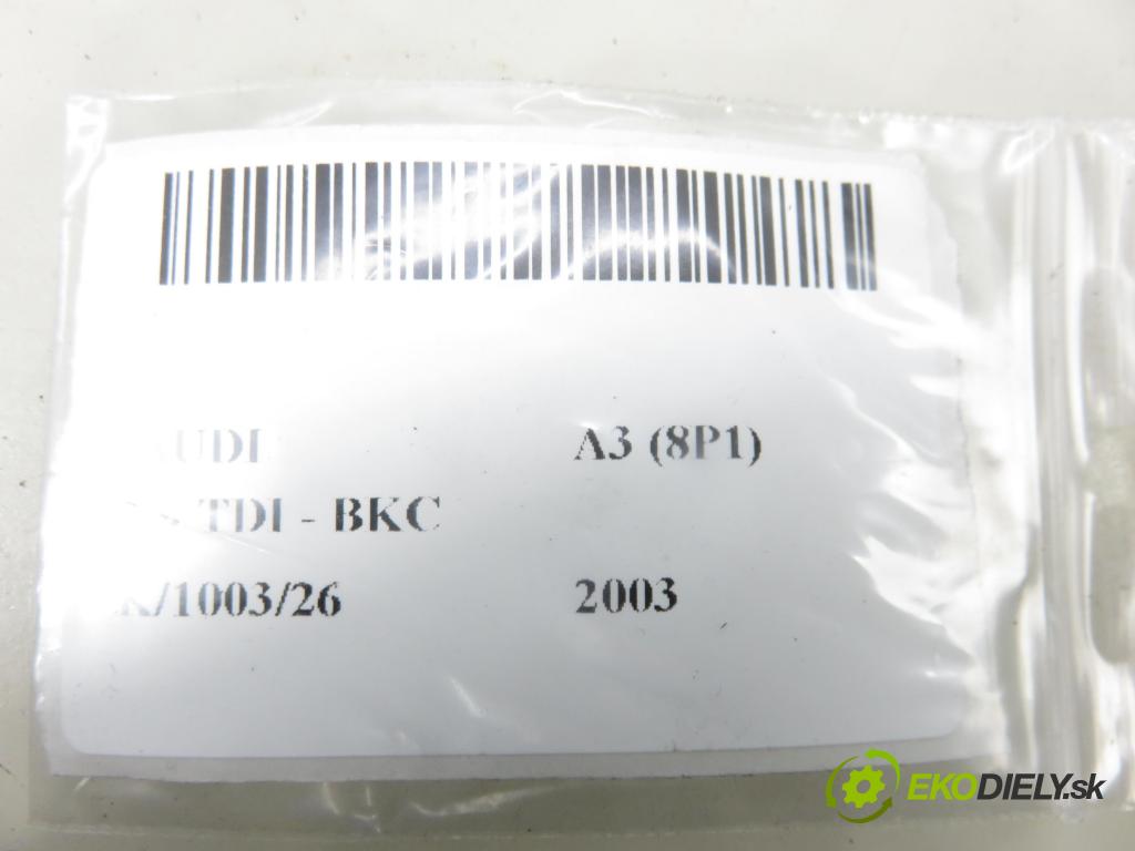 AUDI A3 (8P1) HB 2003 77,00 1.9 TDI PD 105 - BKC 1896,00 snímač nárazu 8E0959651B (Snímač nárazu)