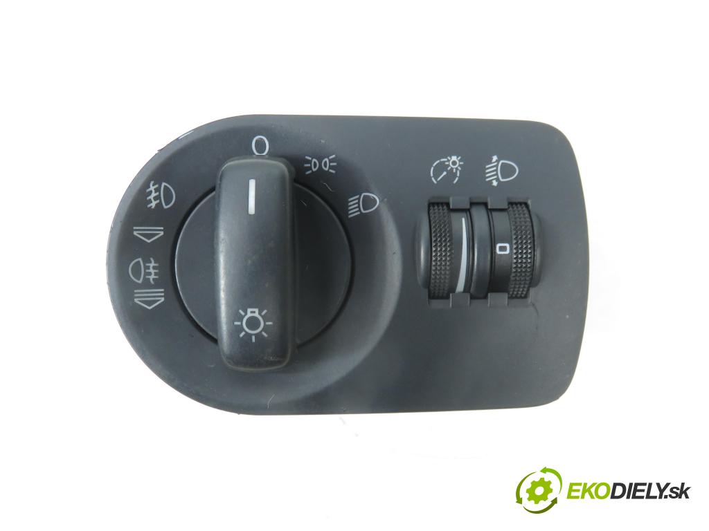 AUDI A3 (8P1) HB 2003 77,00 1.9 TDI PD 105 - BKC 1896,00 prepínač svetlá 8P1941531C