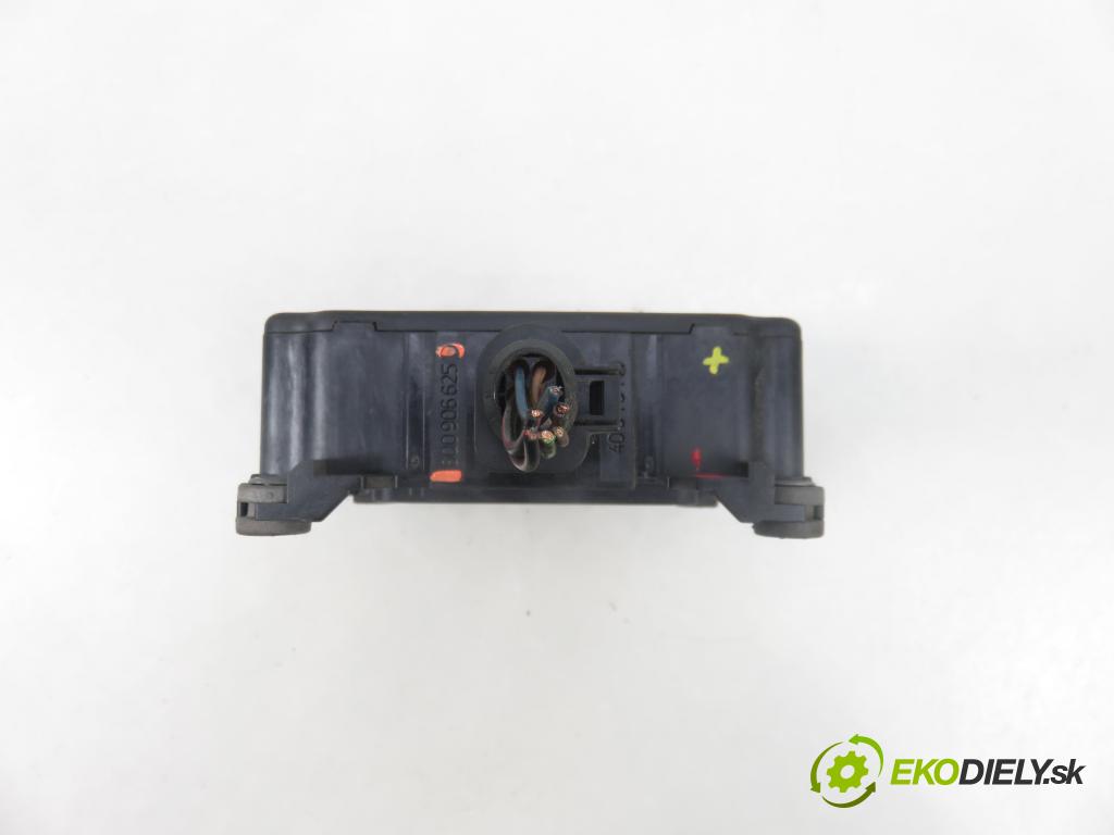 AUDI A3 (8P1) HB 2003 77,00 1.9 TDI PD 105 - BKC 1896,00 VENTIL: magnetický 6Q0906625