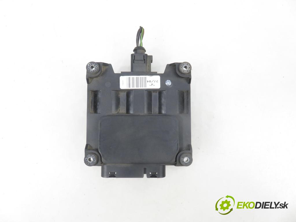 AUDI A3 (8P1) HB 2003 77,00 1.9 TDI PD 105 - BKC 1896,00 VENTIL: magnetický 6Q0906625