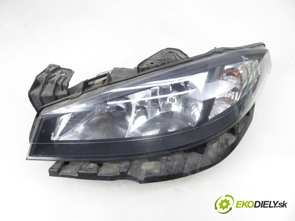 RENAULT LAGUNA II Grandtour (KG0/1_) KOMBI 2007 110,00 2.0 dCi 150 - M9R 740 1995,00 Svetlo LP 89900426