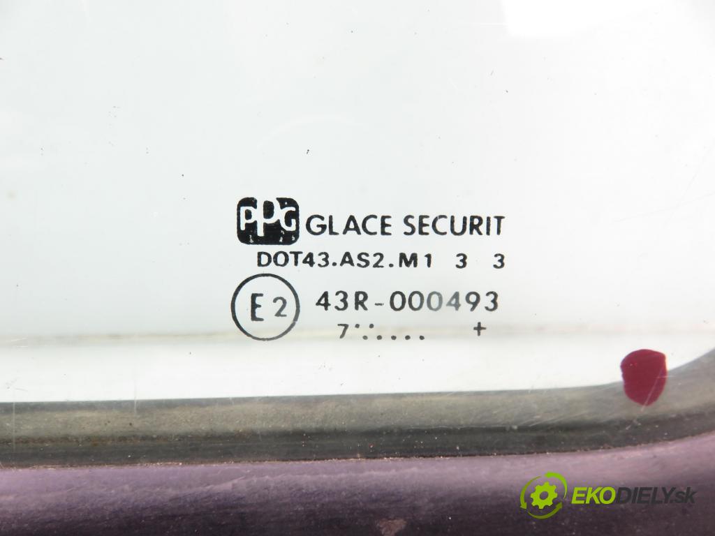 FIAT SCUDO Combinato (220_) MINIVAN 1998 68,00 1.9 TD - D8B 1905,00 okno BRÁNKY pravá