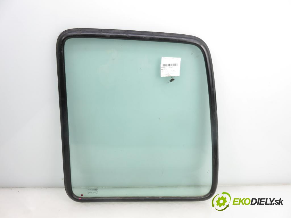 FIAT SCUDO Combinato (220_) MINIVAN 1998 68,00 1.9 TD - D8B 1905,00 okno BRÁNKY pravá