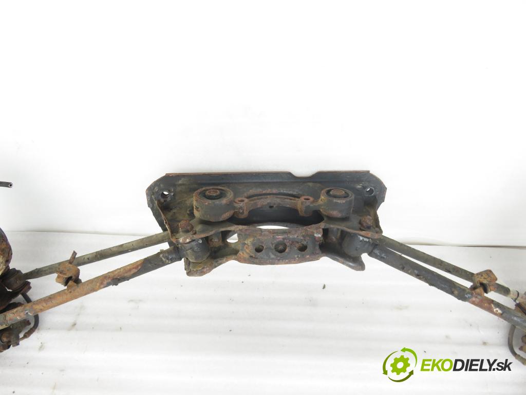 TOYOTA RAV 4 II (_A2_) SUV 2003 85,00 2.0 D-4D 4WD 116 - 1CD-FTV 1995,00 zadné