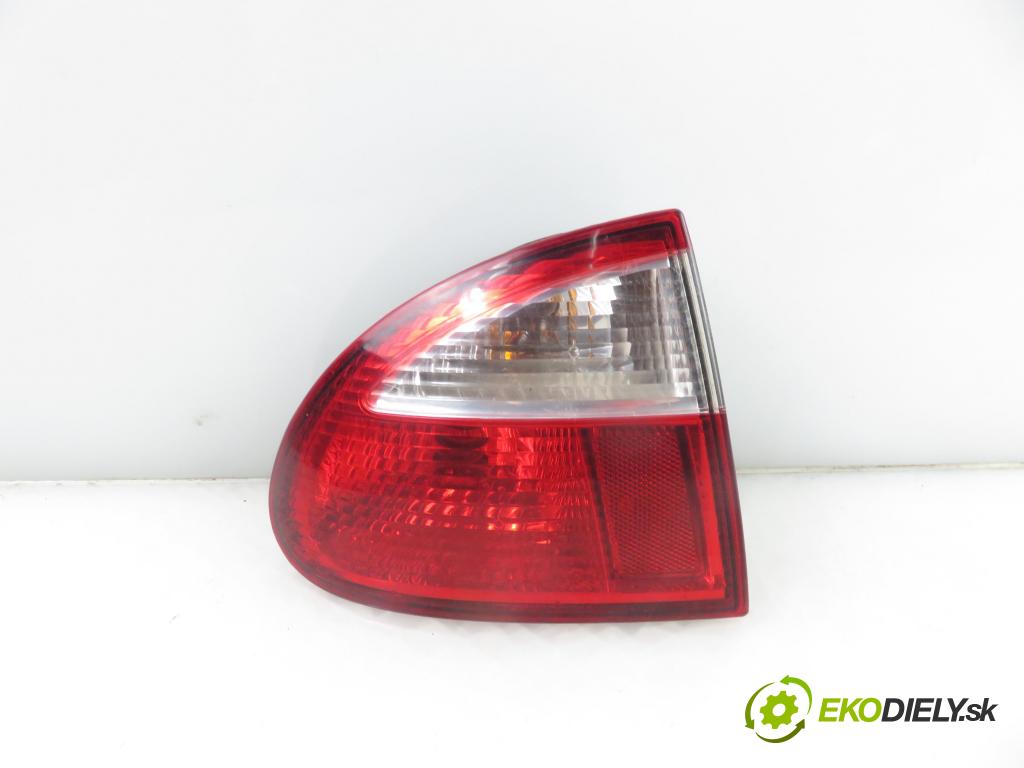 SEAT LEON (1M1) HB 2004 77,00 1.6 16 V - BCB 1598,00 Svetlo ľavé zadné 