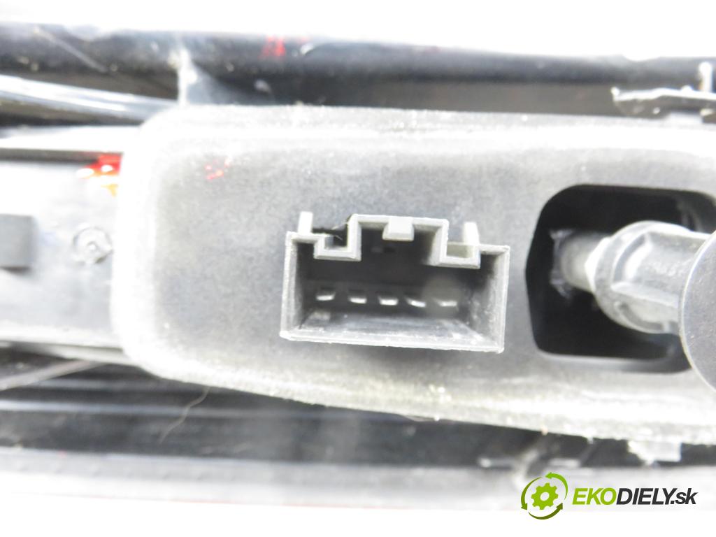 FORD FIESTA V (JH_, JD_) HB 2003 51,00 1.3 - A9JA 1299,00 světlo pravé zadní 2S5113A602B
