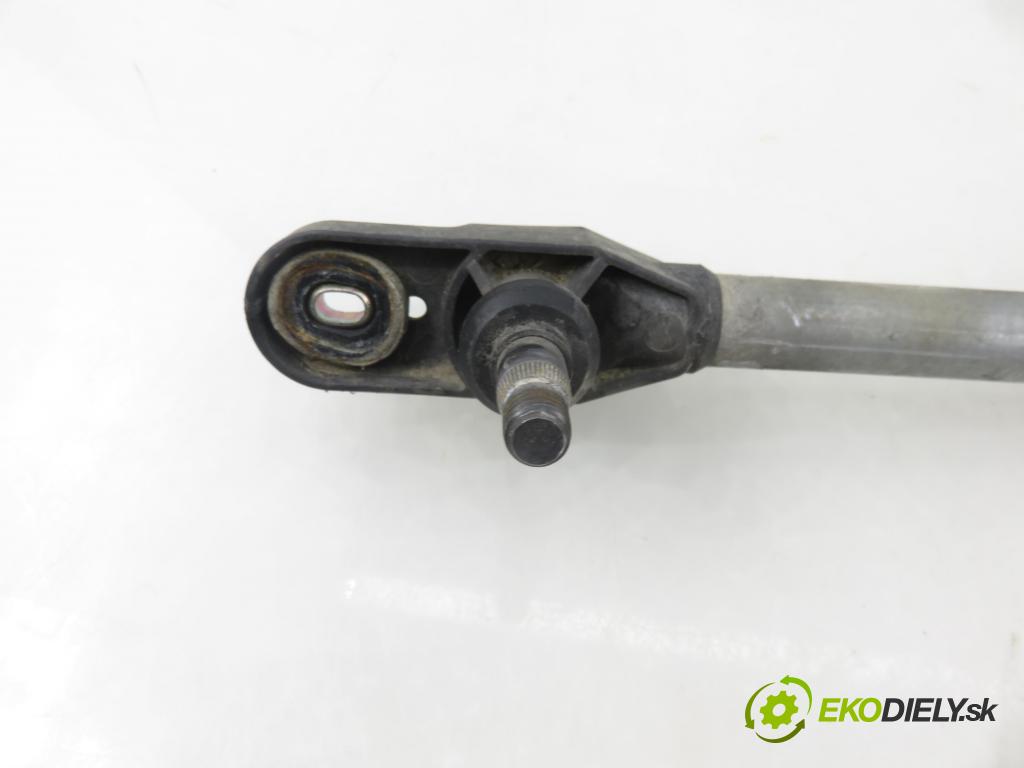 RENAULT SCENIC II (JM0/1_) MINIVAN 2004 83,00 1.6 (JM0C, JM0J, JM1B) - K4M 782 1598,00 MECHANISMUS/ motorek stěračů 8200327016 ; 53565202