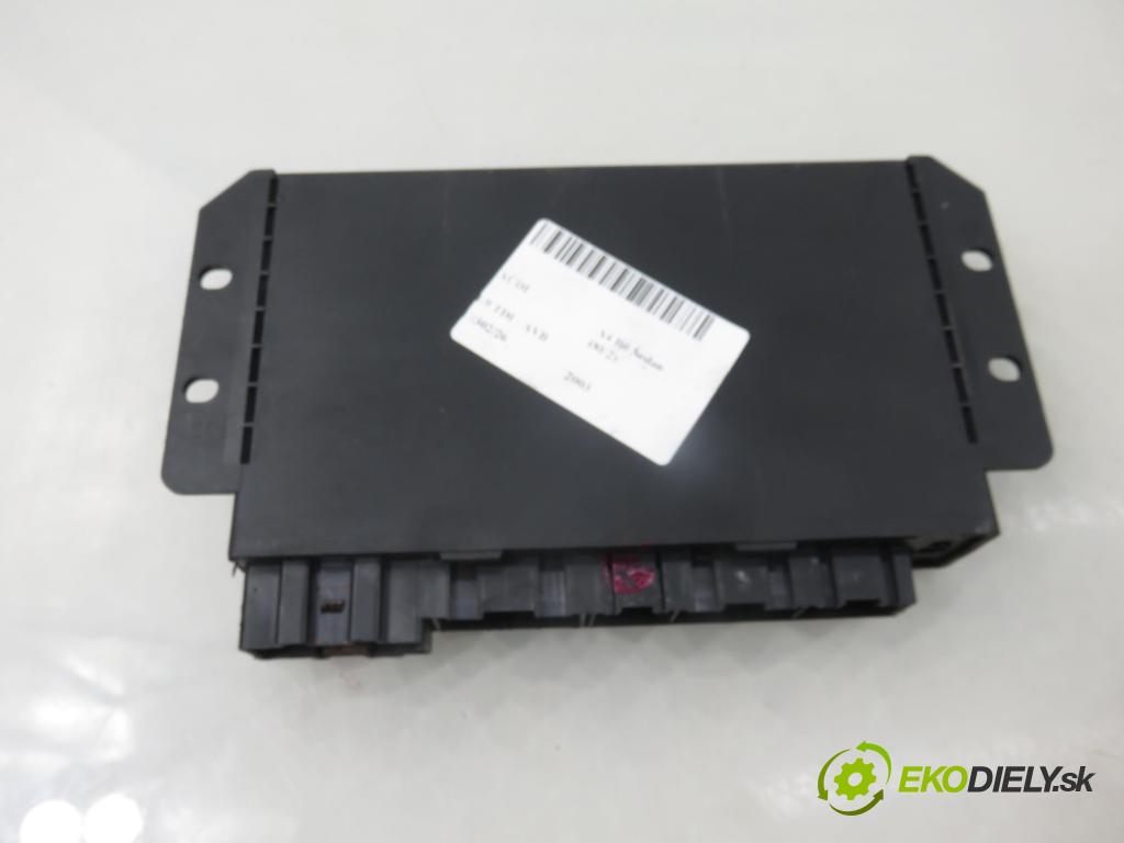 AUDI A4 (8E2, B6) SEDAN 2003 74,00 1.9 TDI - AVB 1896,00 MODUL komfortu 8E0959433BC