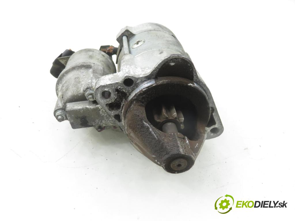 SMART FORTWO Coupe (450) HB 2004 37,00 0.7 (450.330) 50 - M 160.920 698,00 startér 0003188V008 ; 63101007 ; 0061512601 (Startér)
