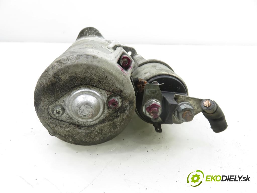 SMART FORTWO Coupe (450) HB 2004 37,00 0.7 (450.330) 50 - M 160.920 698,00 startér 0003188V008 ; 63101007 ; 0061512601 (Startér)