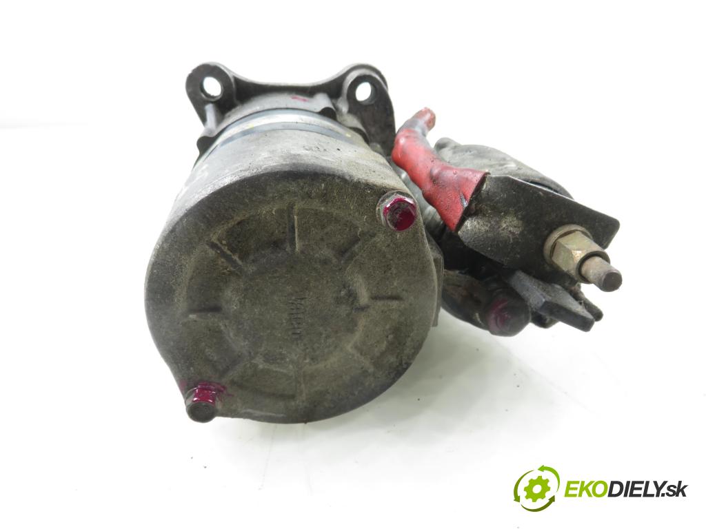 RENAULT SCENIC II (JM0/1_) MINIVAN 2004 83,00 1.6 (JM0C, JM0J, JM1B) - K4M 782 1598,00 startér 8200266777A ; D7E47 (Startér)