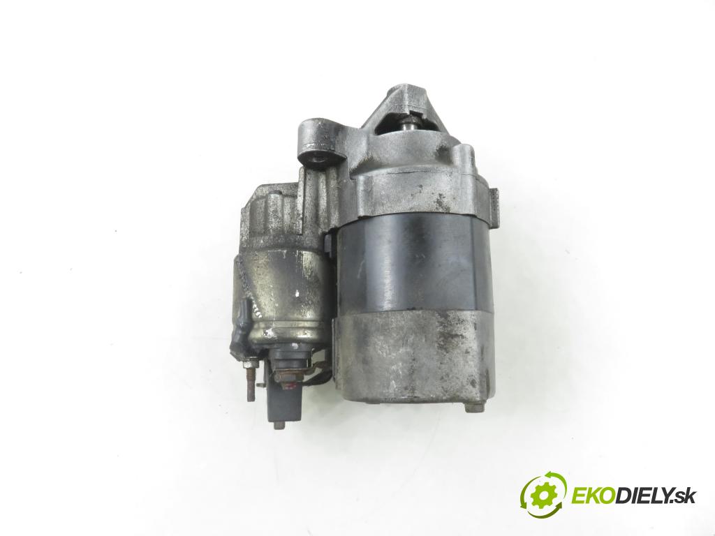 RENAULT SCENIC II (JM0/1_) MINIVAN 2004 83,00 1.6 (JM0C, JM0J, JM1B) - K4M 782 1598,00 startér 8200266777A ; D7E47 (Startér)