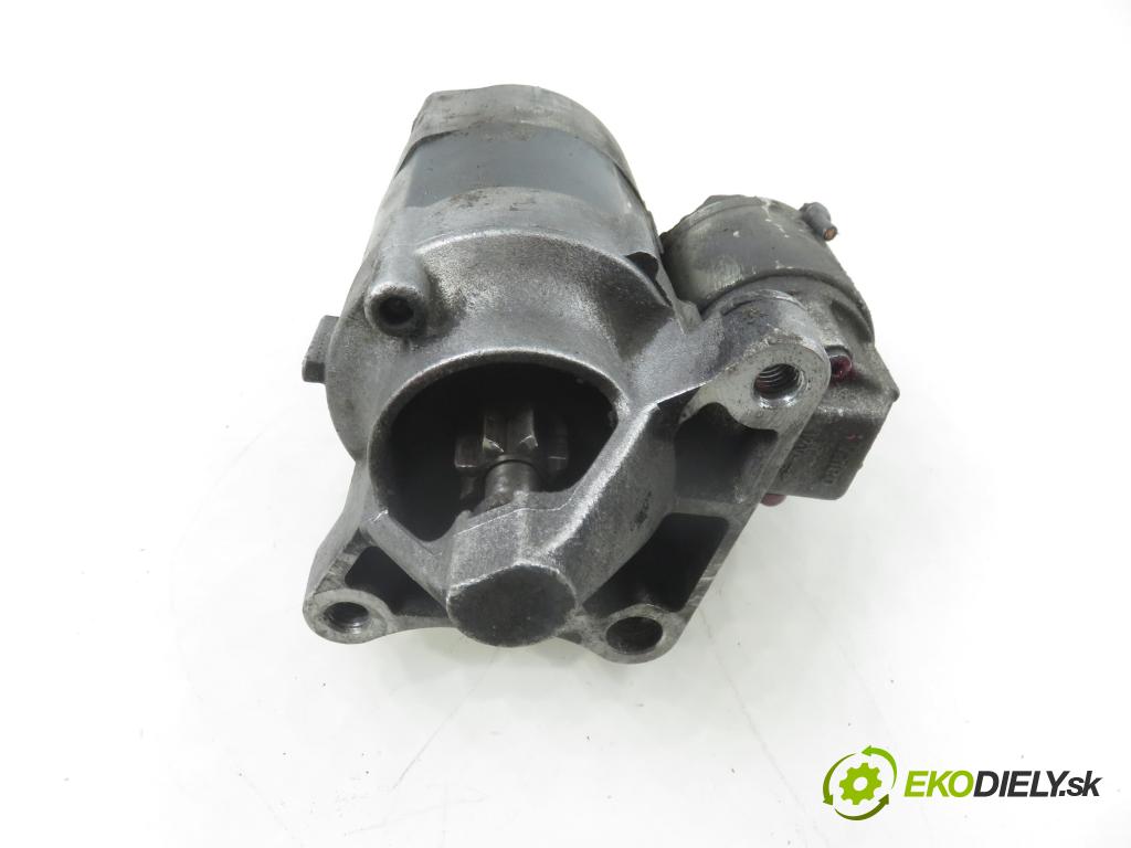 RENAULT SCENIC II (JM0/1_) MINIVAN 2004 83,00 1.6 (JM0C, JM0J, JM1B) - K4M 782 1598,00 startér 8200266777A ; D7E47 (Startér)